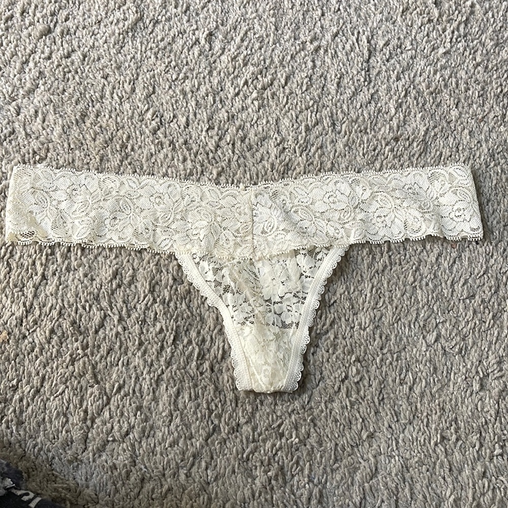 Cream Floral lace thong